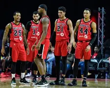 爱游戏在线登录-赛前突围战来临，芝加哥公牛围绕社区盾调整名单，震撼外界，临场指挥获称赞(突变团竞最牛躲藏点30)