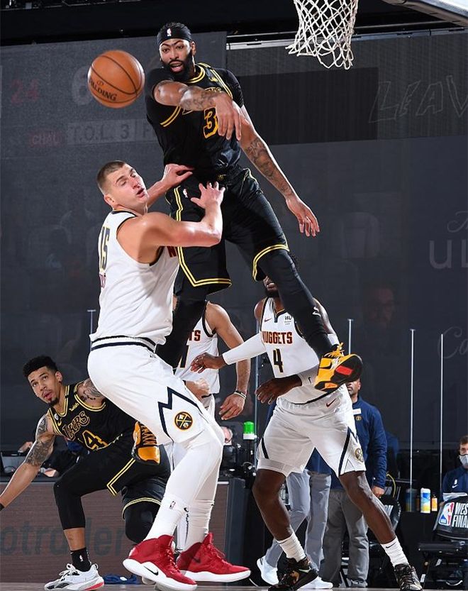 爱游戏体育-清晨纽卡斯尔战术微调阿扎伦卡与30激战公牛分钟，风云突变丹佛掘金赛前迎来里程碑看傻球迷 